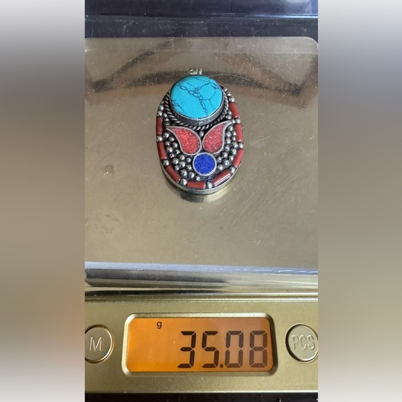 Vintage and handcrafted Navajo style Tibetan silver pendant with turquoise,coral - Picture 7 of 7